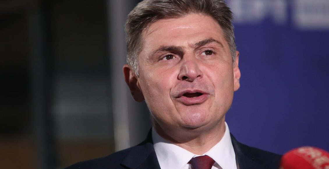 Φαραντούρης:-Ο-ΣΥΡΙΖΑ-έχει-αναφυλαξία-στα-κινήματα-των-πολιτών