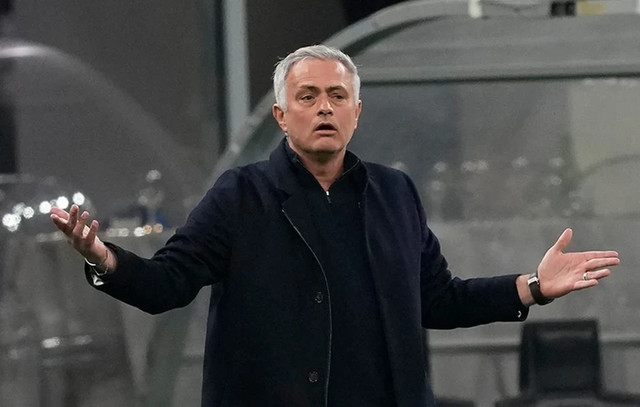 Μουρίνιο:-«Εύχομαι-οι-παίκτες-να-μην-κοιμηθούν-καθόλου»