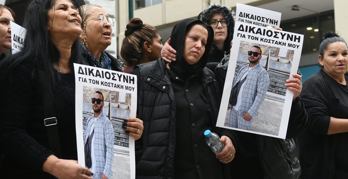 Παραδόθηκε-και-πέμπτος-δράστης-για-τον-ξυλοδαρμό-μέχρι-θανάτου-του-30χρονου-στην-Πάτρα-–-Οργή-συγγενών-έξω-από-τα-δικαστήρια