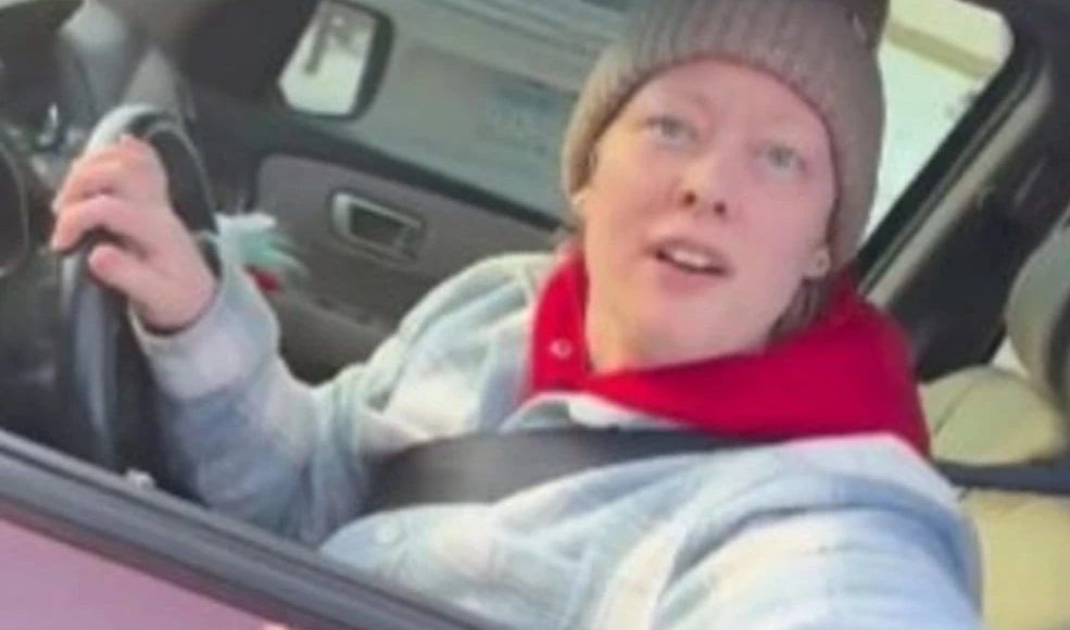 «Είναι-εντάξει,-φίλε,-δεν-είμαι-θυμωμένη-μαζί-σου»-–-Οι-τελευταίες-λέξεις-της-37χρονης-πριν-δολοφονηθεί-από-μέλος-της-ice-στη-Μινεάπολη