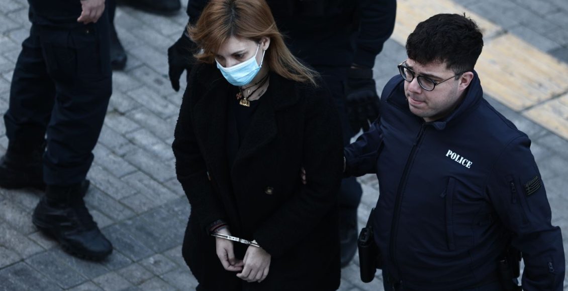 Ρούλα-Πισπιρίγκου:-Στο-πλευρό-της-και-σήμερα-η-οικογένειά-της,-στο-δικαστήριο-και-ο-Μάνος-Δασκαλάκης