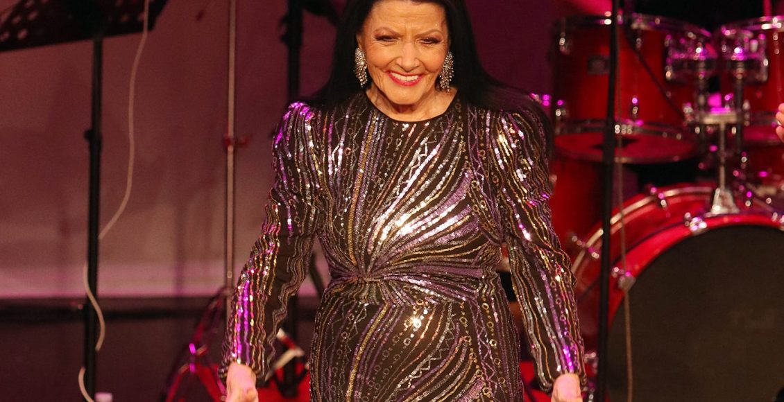 Η-Ζωζώ-Σαπουντζάκη-πήρε-εξιτήριο-από-το-νοσοκομείο-–-Πλέον-αναρρώνει-στο-σπίτι-της