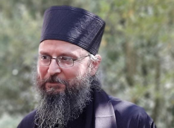 Στον-Βόλο-ο-Ηγούμενος-της-Μονής-Τιμίου-Προδρόμου-του-Έσσεξ