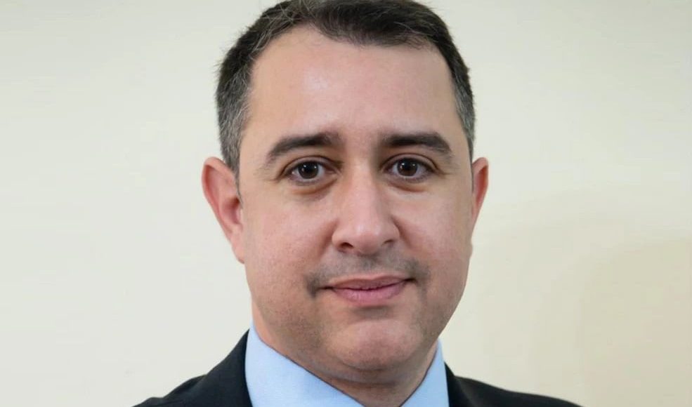 Ραγδαίες-εξελίξεις-στην-Κύπρο:-Ο-διευθυντής-του-γραφείου-του-Προέδρου-της-Δημοκρατίας,-Χαράλαμπος-Χαραλάμπους,-παραιτήθηκε-με-αιχμές-για-«κακόβουλες-επιθέσεις»