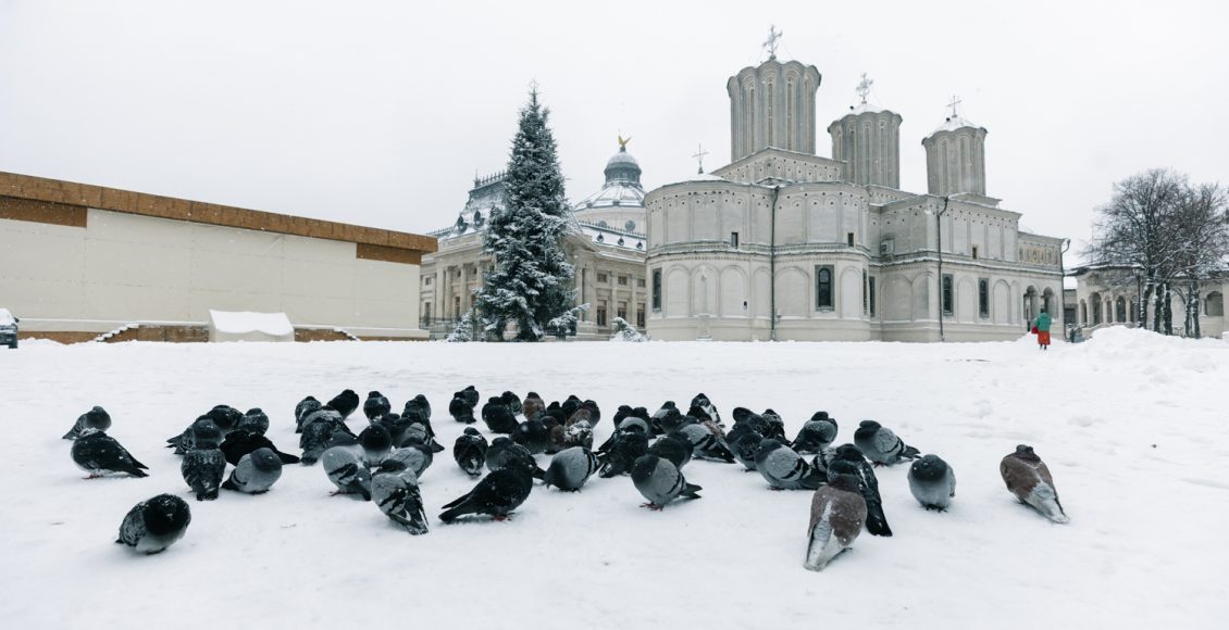 Ναοί-στα-Βαλκάνια-ντυμένοι-στα-λευκά-(ΦΩΤΟ)