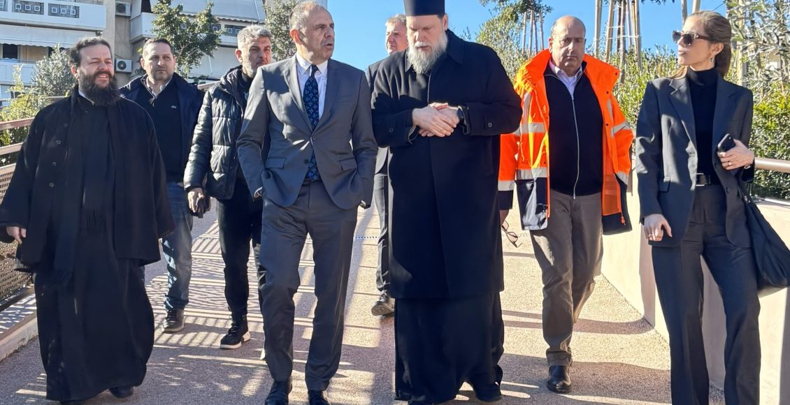 Επίσκεψη-του-Υπουργού-Εξωτερικών-στο-«Ιωνικό-Κέντρο»-της-ΙΜ.-Νέας-Ιωνίας