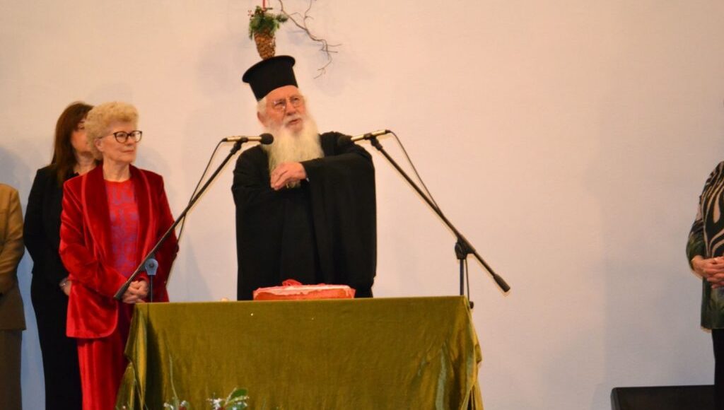 Ευλογία-βασιλόπιτας-στο-Φιλανθρωπικό-Σωματείο-–-Ίδρυμα-“Εστία-Μητέρας”