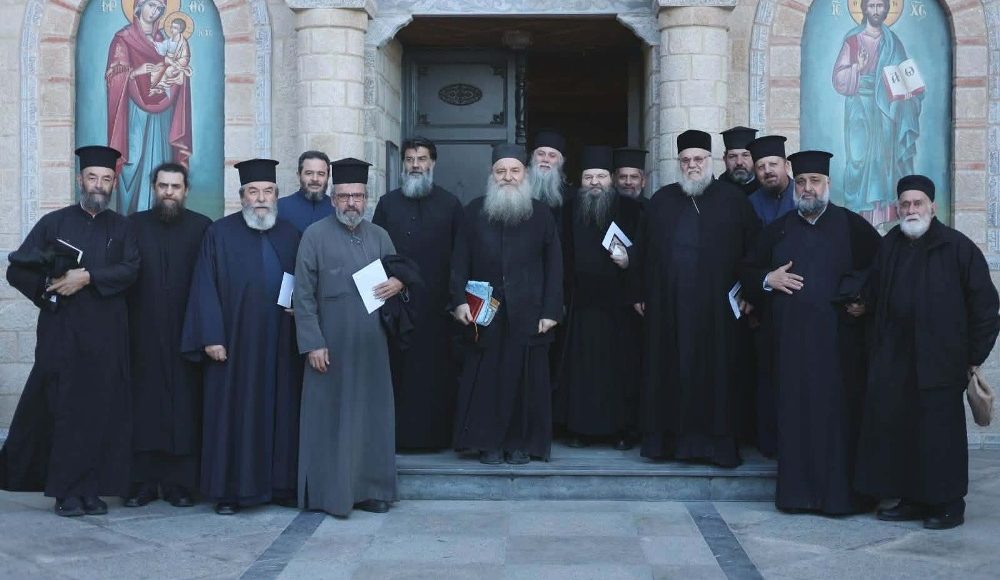 Ιερατική-σύναξη-όλων-των-ιερέων-της-νήσου-Άνδρου