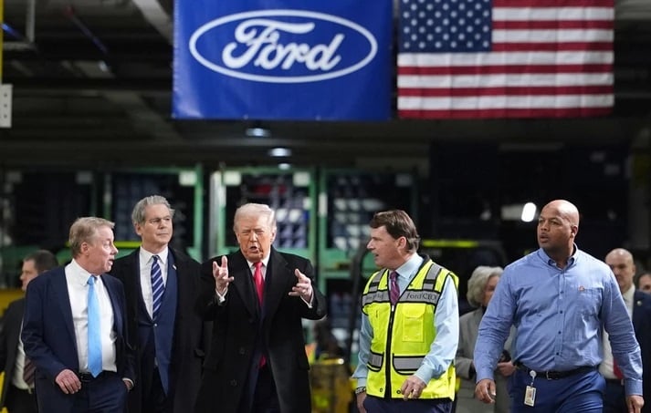 Η-ford-έθεσε-σε-διαθεσιμότητα-τον-εργάτη-που-φώναξε-«προστάτη-παιδεραστών»-στον-Τραμπ