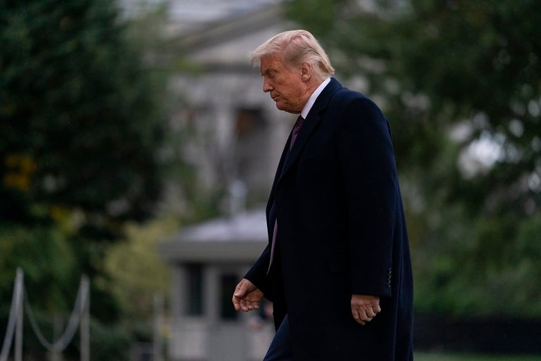 Ο-Ντόναλντ-Τραμπ-διαβεβαίωσε-ότι-«οι-σκοτωμοί-έχουν-σταματήσει»-στο-Ιράν-–-Ανοιχτό-το-ενδεχόμενο-στρατιωτικής-επέμβασης-στη-χώρα