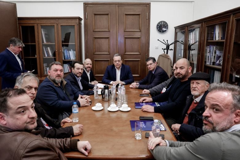 Σωκράτης-Φάμελλος:-Είμαστε-δίπλα-στις-κινητοποιήσεις-των-Ταξί