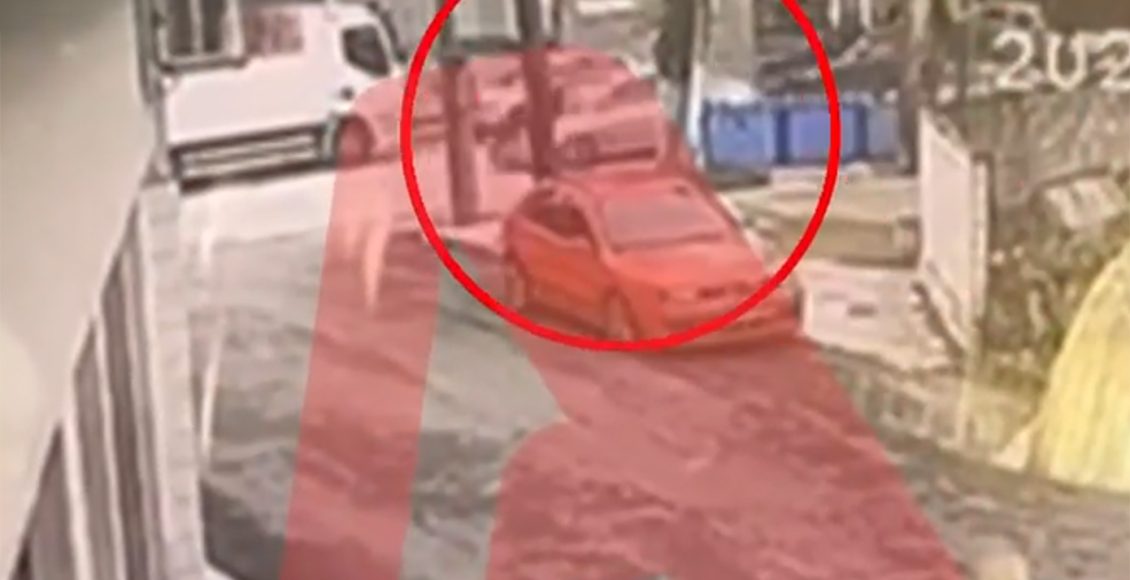 Βίντεο-με-την-παράσυρση-του-αστυνομικού-στο-Κιλκίς-–-Κρατιέται-από-το-καπό-του-αυτοκινήτου