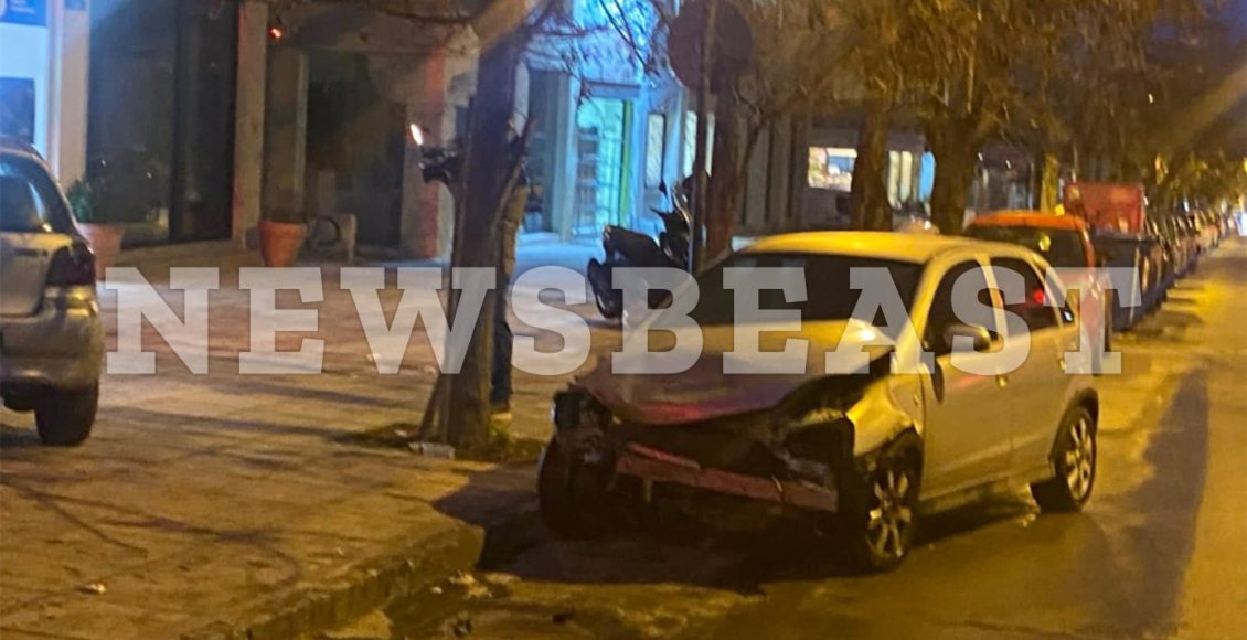 Στο-αυτόφωρο-η-μεθυσμένη-24χρονη-που-πήρε-σβάρνα-15-αμάξια-στη-Θεσσαλονίκη-–-Βίντεο-από-τη-στιγμή-του-τροχαίου