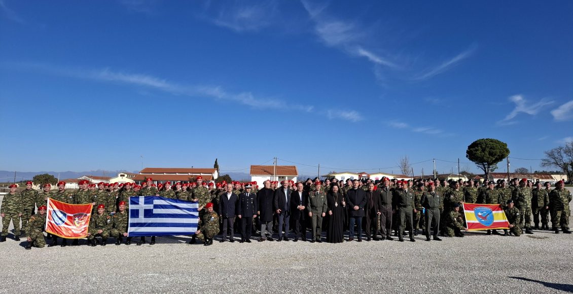 Ο-Μητροπολίτης-Κιλκισίου-στην-αποφοίτηση-του-Σχολείου-Νεοσυλλέκτων-στο-Στρατόπεδο-“Καμπάνη”