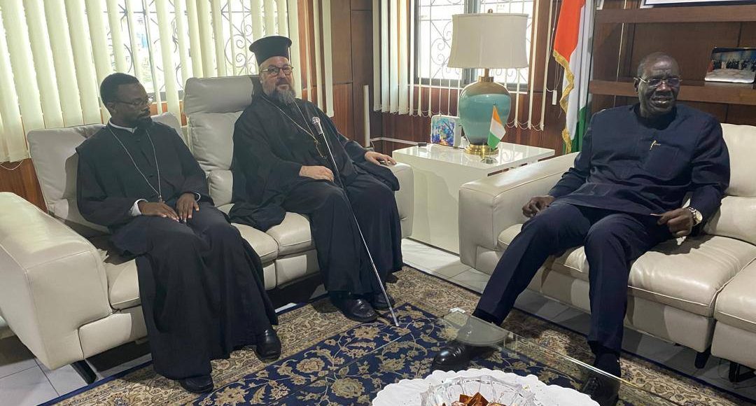 Συνάντηση-Μητροπολίτη-Άκκρας-με-τον-Πρέσβη-της-Δημοκρατίας-της-Ακτής-Ελεφαντοστού