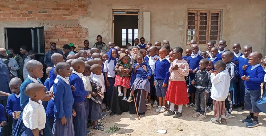 h-Ιερά-Μητρόπολη-Αρούσας-στηρίζει-την-εκπαίδευση-στην-Τανζανία