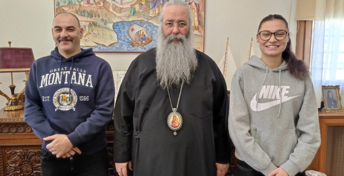 Συνάντηση-Μητροπολίτη-Κίτρους-με-την-πρωταθλήτρια-του-καράτε-Μαριάντα-Ζαμαντζά