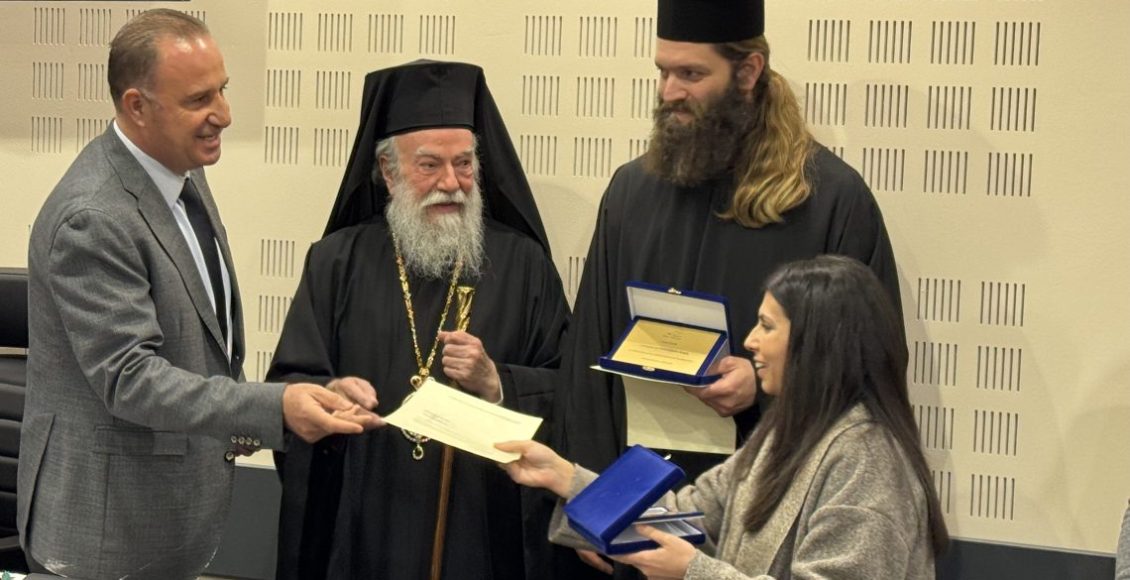 Ευλογία-και-τιμητική-αναγνώριση-στη-Βασιλόπιτα-του-Δημοτικού-Συμβουλίου-Παγγαίου