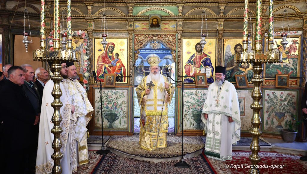 Η-πανήγυρη-του-Αγίου-Αθανασίου-στον-ομώνυμο-Ιερό-Ναό-της-Συκιάς-Σιθωνίας-(ΦΩΤΟ)