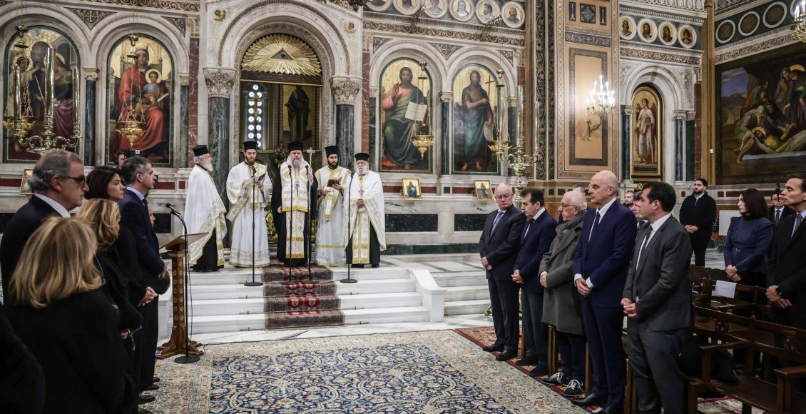 Επιμνημόσυνη-δέηση-για-τα-θύματα-της-τρομοκρατίας-στον-Μητροπολιτικό-Ναό-Αθηνών