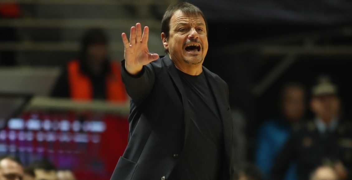 Έξαλλος-ο-Αταμάν-στη-συνέντευξη-Τύπου:-Κάποιοι-παίκτες-δεν-αξίζουν-να-παίζουν-στην-ομάδα-μου,-έκαναν-ζημιά-στο-σύστημά-μας