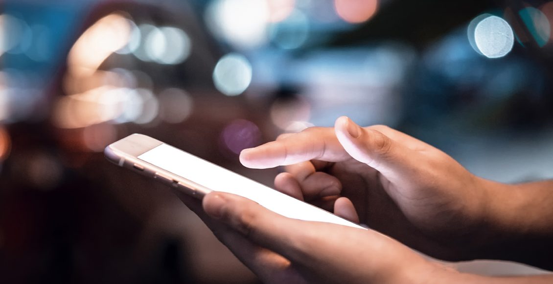 sos-για-τους-απατεώνες-που-«αρπάζουν»-κωδικούς-μέσω-sms-σε-πολυσύχναστα-εμπορικά-κέντρα-–-Τι-κάνουν