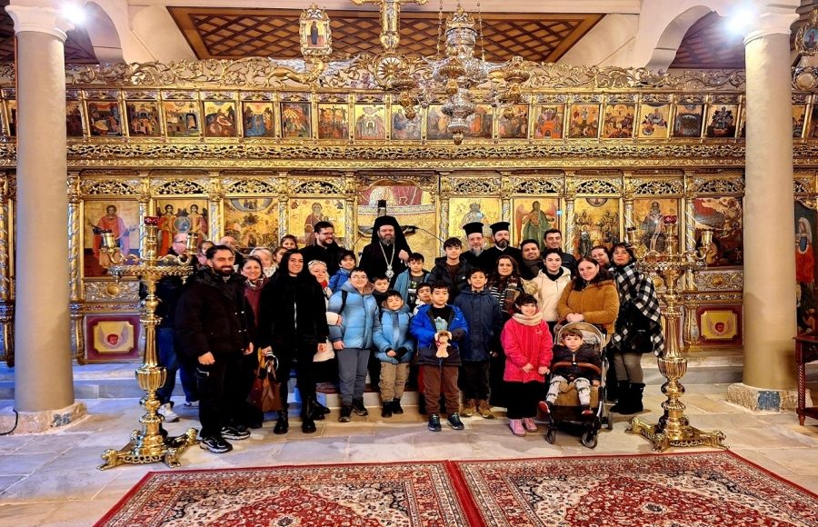 Επίσκεψη-προσκυνητών-από-την-Ιερά-Μητρόπολη-Δέρκων στην-Κομοτηνή