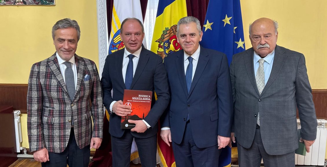 Μάξιμος-Χαρακόπουλος-με-Δήμαρχο-Κισινάου: Ιστορικές-οι-σχέσεις-Ελληνισμού-και-Μολδαβίας