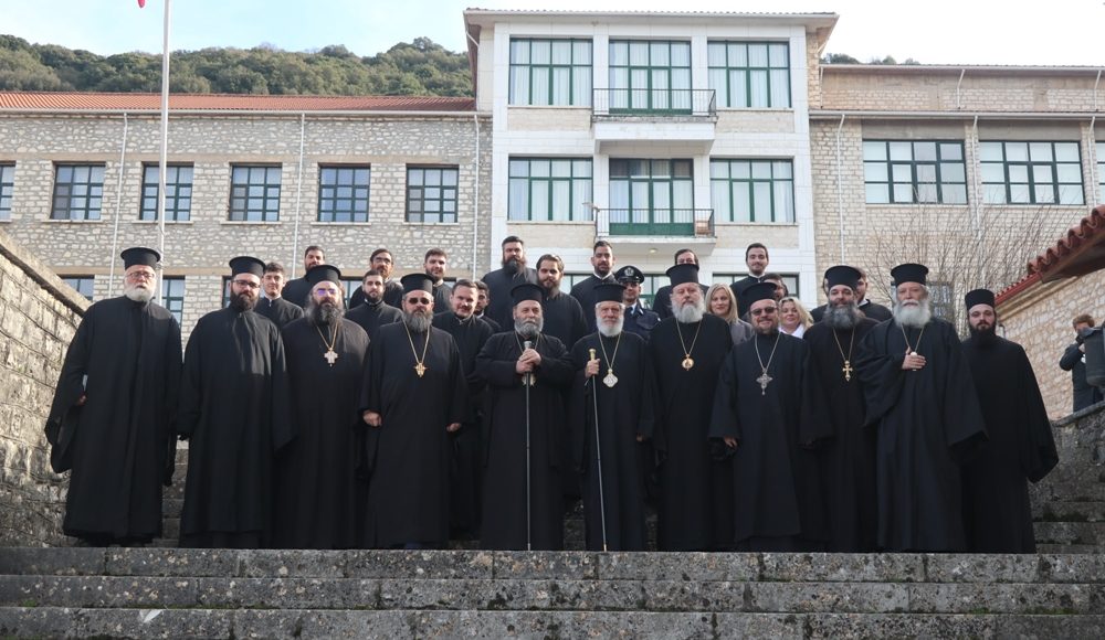 Αρχιερατική-Θεία-Λειτουργία-και-κοπή-Βασιλόπιτας-στην-ΙΜ.-Βελλάς-Ιωαννίνων