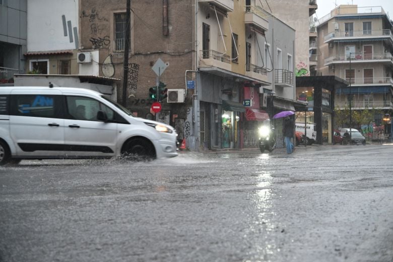 Κυκλοφοριακές-ρυθμίσεις-σε-περιοχές-της-Αττικής-λόγω-των-εντόνων-καιρικών-φαινομένων