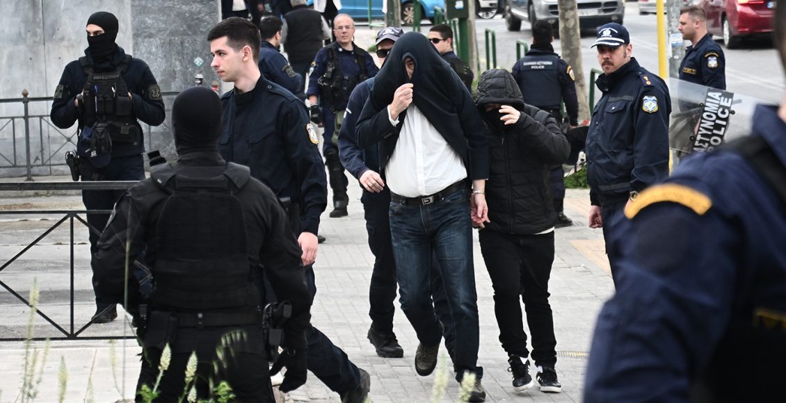 Αναβλήθηκε-για-το-Νοέμβριο-η-δίκη-για-την-υπόθεση-της-12χρονης-από-τον-Κολωνό-–-Ένταση-έξω-από-το-Εφετείο