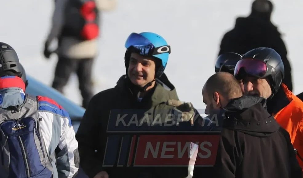 Στα-Καλάβρυτα-για-σκι-ο-Κυριάκος-Μητσοτάκης-–-Δείτε-φωτογραφίες