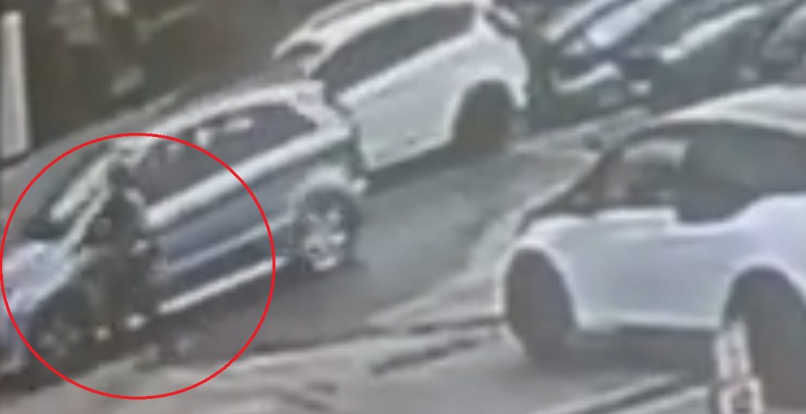 Νέο-βίντεο-ντοκουμέντο-από-την-παράσυρση-της-υπαλλήλου-των-ΕΛΤΑ-–-Η-γυναίκα-έσπασε-το-χέρι-της