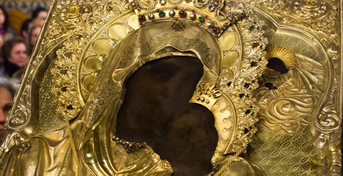 Ενθρονίζεται-η-θαυματουργός-Εικόνα-της-Παναγίας-Υπαπαντής