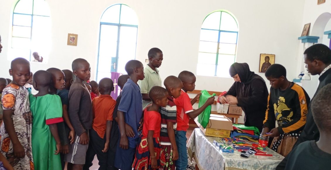 Στοργή-που-σμιλεύει-τις-παιδικές-ψυχές-στην-Κεντρική-Τανζανία