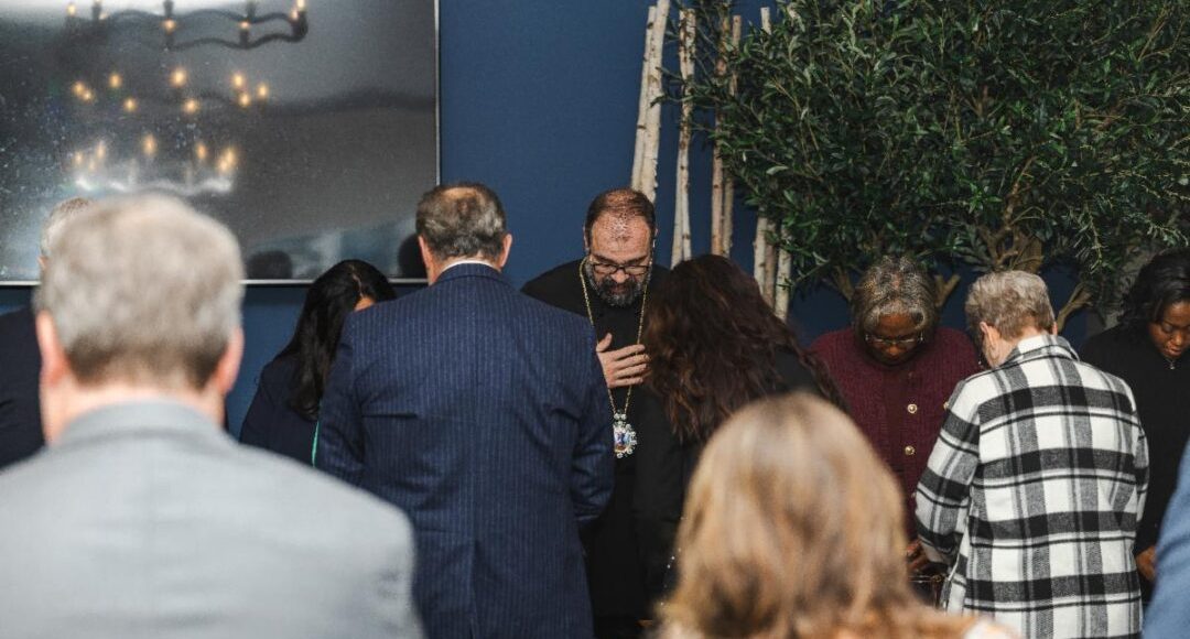 Ο-Μητροπολίτης-Σικάγου-φέρνει-κοντά-ηγέτες-του-Ιλινόις-για-τον-ρόλο-της-πίστης-στη-δημόσια-προσφορά