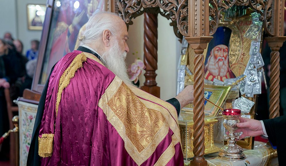 Μεγάλη-προσέλευση-πιστών-στην-Παναγία-Δοβρά-για-τον-Άγιο-Λουκά-και-τα-Ιερά-Λείψανα-των-Τριών-Ιεραρχών