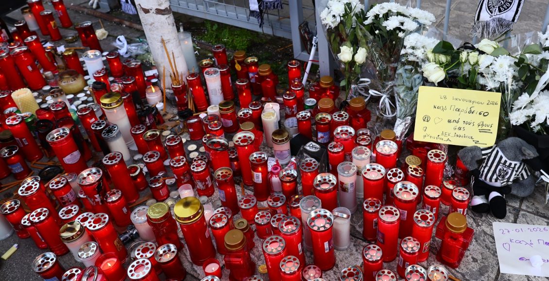 Συγκλονίζει-το-σύνθημα-των-οπαδών-του-ΠΑΟΚ-στο-σημείο-της-τραγωδίας-–-«Θέλω-τον-Δικέφαλο-στον-τάφο-μου-επάνω»