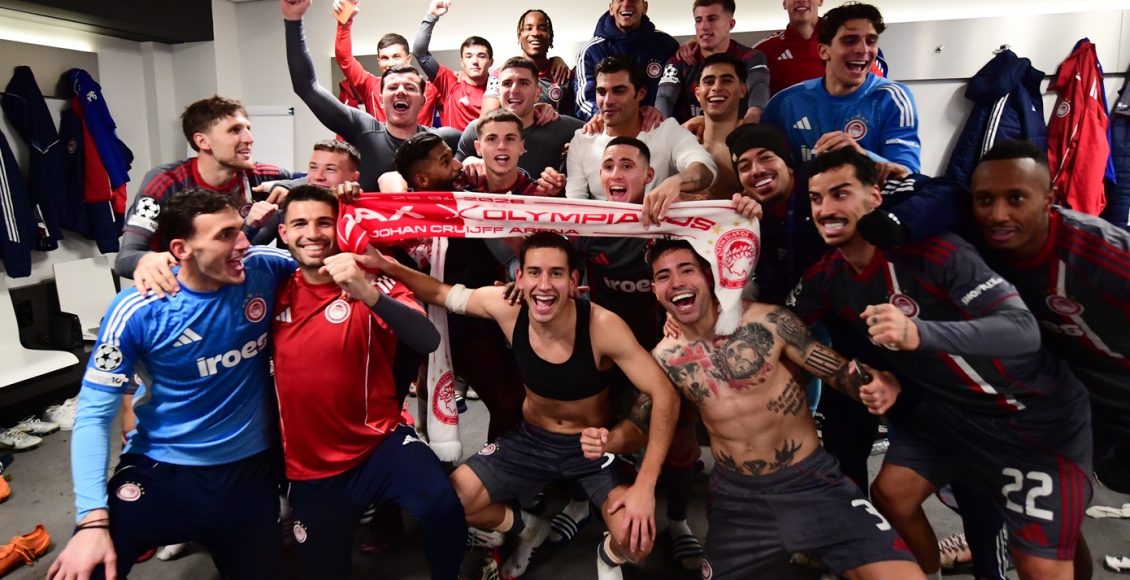 Ερυθρόλευκο-πάρτι-στα-αποδυτήρια-μετά-τη-«θρυλική»-νίκη-επί-του-Άγιαξ