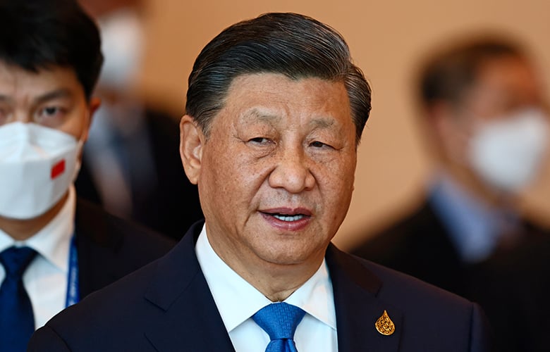 Ο-πρόεδρος-της-Κίνας-Σι-Τζινπίνγκ-υποδέχεται-τον-πρωθυπουργό-της-Βρετανίας-Στάρμερ