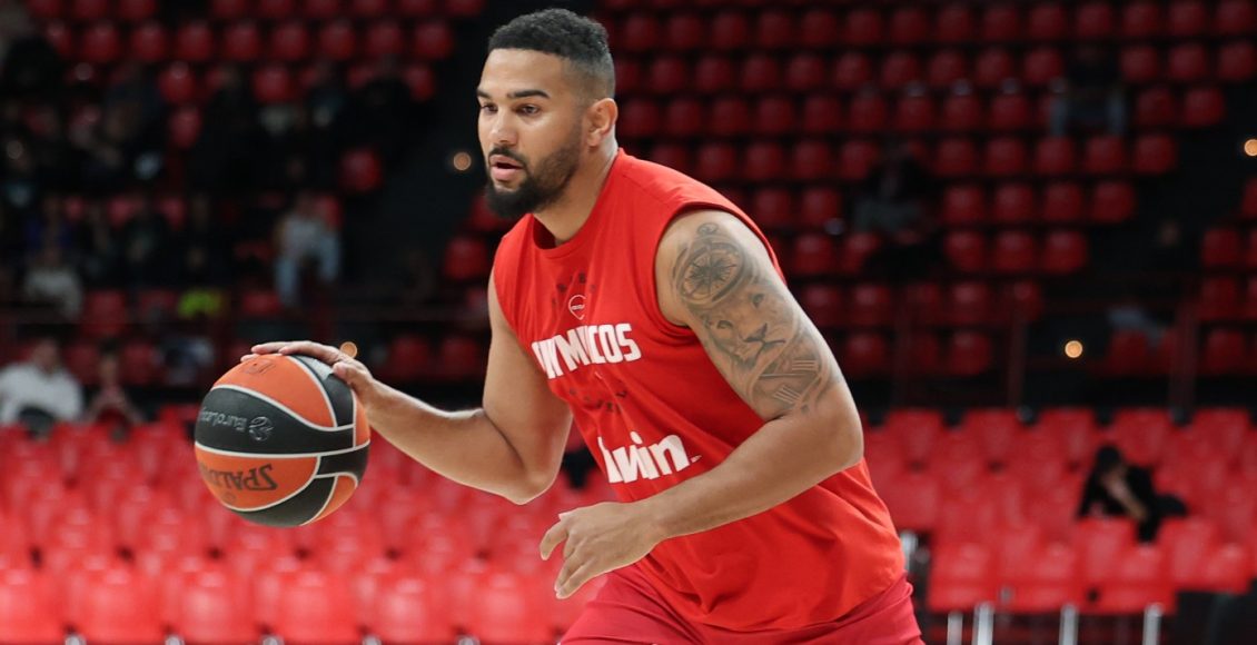 Ολυμπιακός-–-Μπαρτσελόνα:-Με-Τζόσεφ-η-12άδα-των-«ερυθρόλευκων»