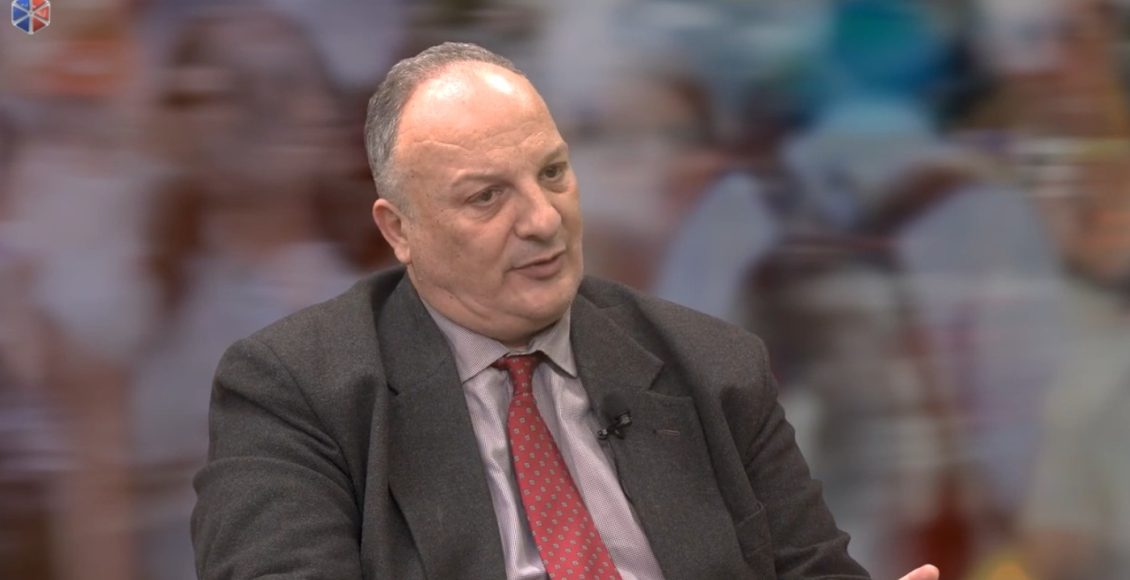 Εκπομπή-“Άκου-Φίλε”:-Ο-Δημήτρης-mεταλληνός-συζητά-με-τη-Σταυρούλα-Ζώρζου-για-τον-Καποδίστρια-(β’-μέρος)