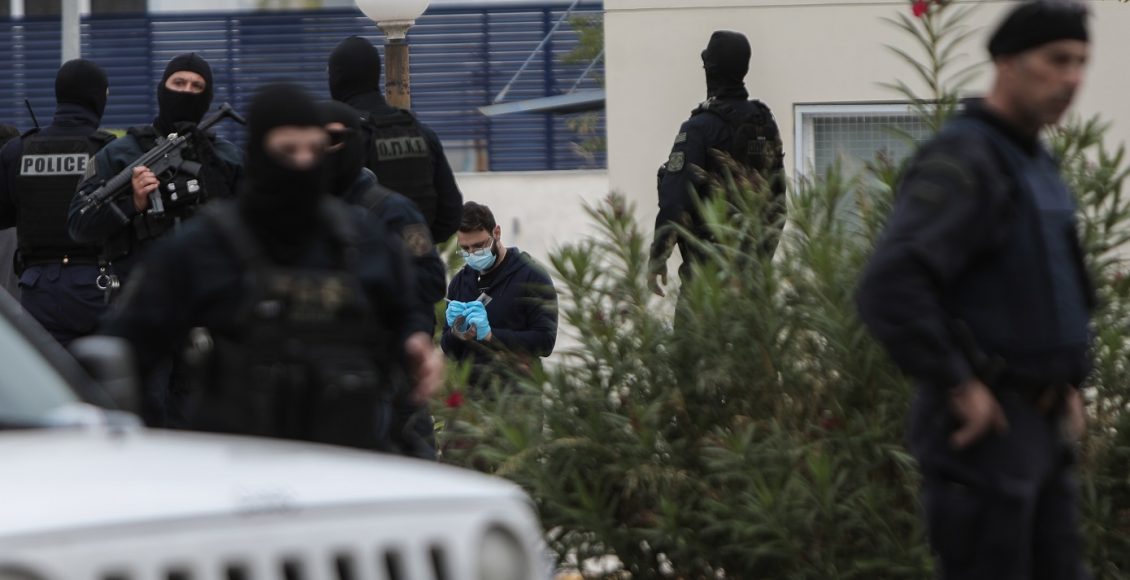 Σε-εξέλιξη-μεγάλη-αστυνομική-επιχείρηση-στην-Πανεπιστημιούπολη-Ζωγράφου-–-Συλλήψεις-για-διακίνηση-ναρκωτικών