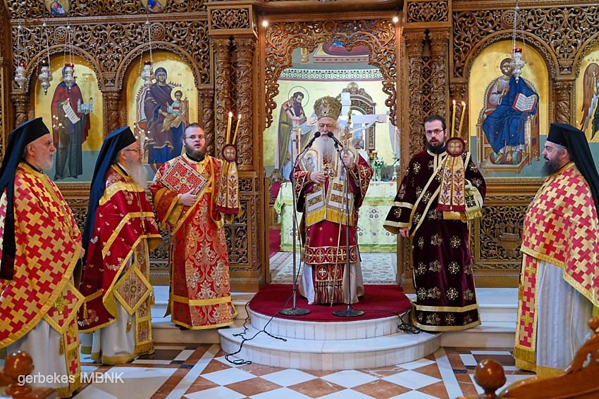 Εορτή-των-Τριών-Ιεραρχών-στη-Βέροια-–-Μνημόσυνο-αειμνήστων-εκπαιδευτικών-και-ευεργετών-της-παιδείας