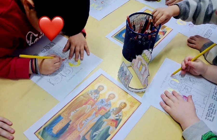 Η-εορτή-των-Τριών-Ιεραρχών-στους-Βρεφονηπιακούς-Σταθμούς-της-ΙΜ.-Μαρωνείας