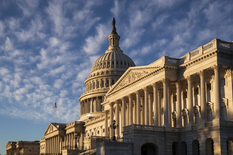 Ξανά-σε-μερική-δημοσιονομική-παράλυση-οι-ΗΠΑ-από-τα-μεσάνυχτα