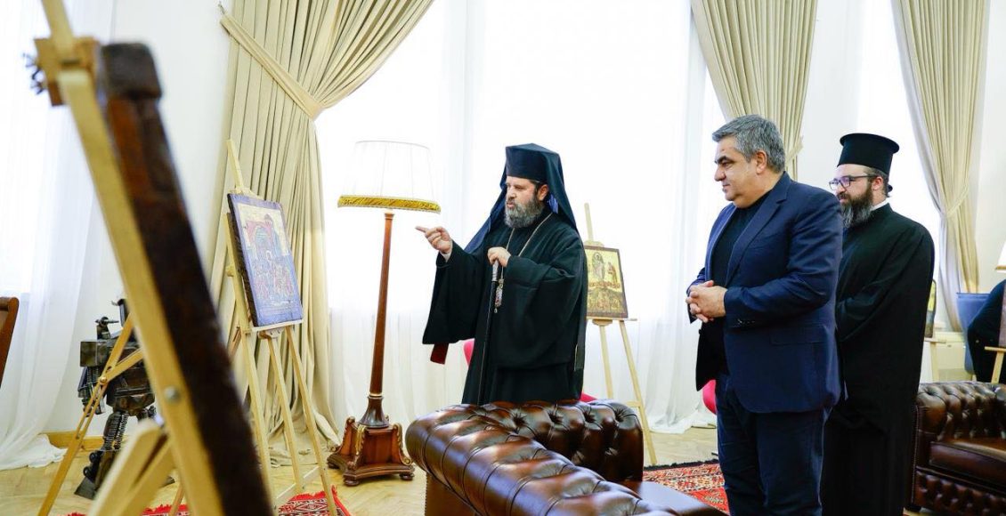 Δέκα-κλεμμένες-εικόνες-παραδόθηκαν-στην-Εκκλησία-της-Αλβανίας-μετά-από-δεκατέσσερα-χρόνια