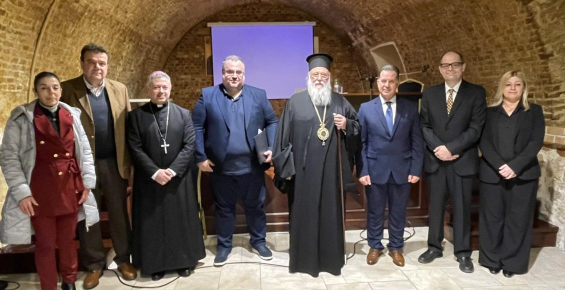 Εκδήλωση-προς-τιμήν-των-εκπαιδευτικών-στην-Ιερά-Μητρόπολη-Κερκύρας