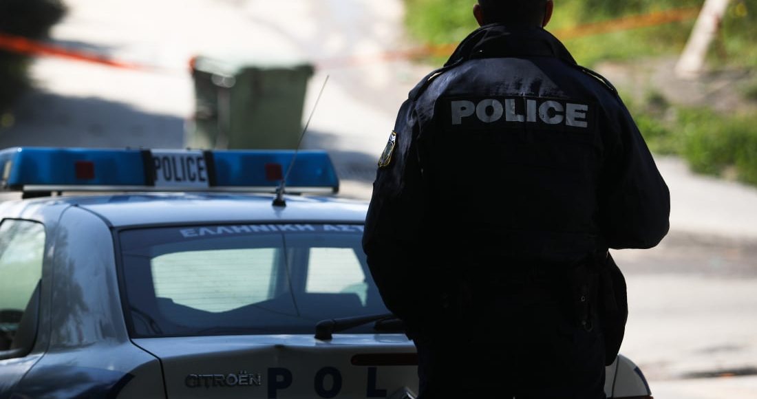 Κινηματογραφική-ληστεία-με-λεία-κοσμήματα-αξίας-χιλιάδων-ευρώ-στην-Κατερίνη