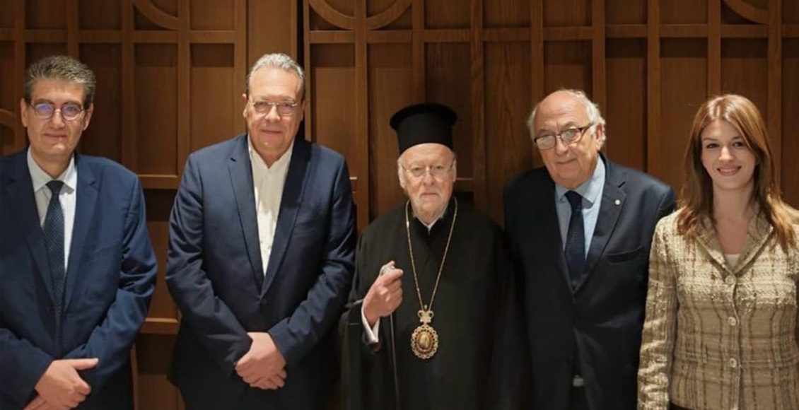 Με-τον-Οικουμενικό-Πατριάρχη-Βαρθολομαίο-συναντήθηκε-ο-Σωκράτης-Φάμελλος